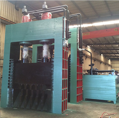 Large gantry hydraulic shear machin
